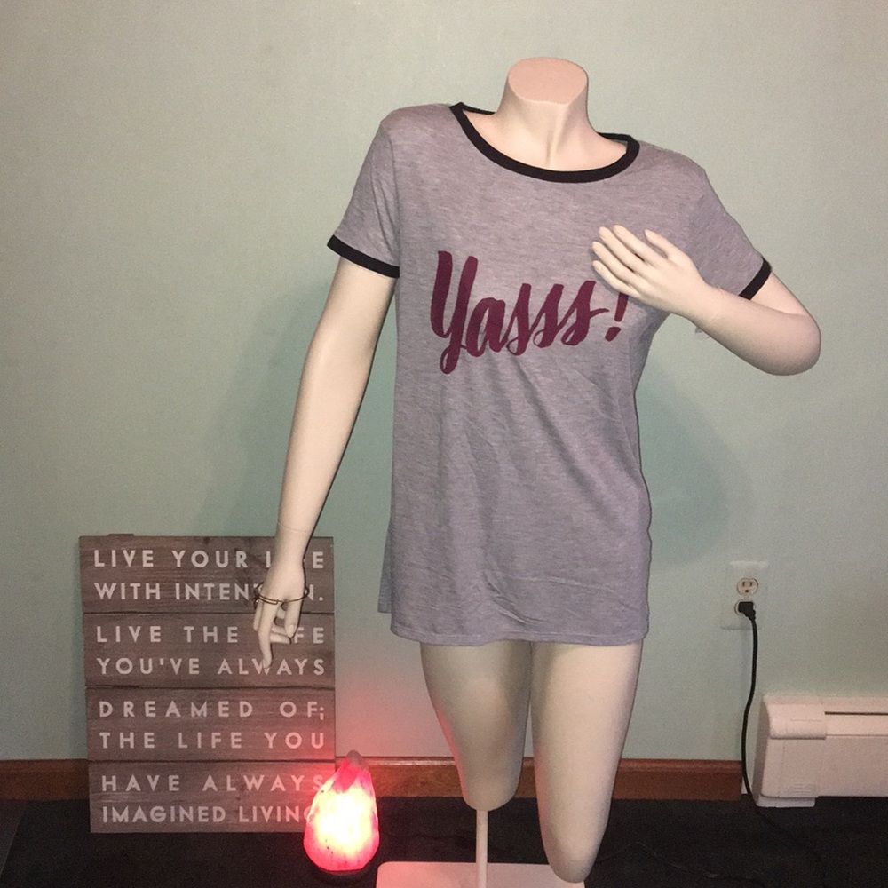 Yasss! Tee really cute the print shop